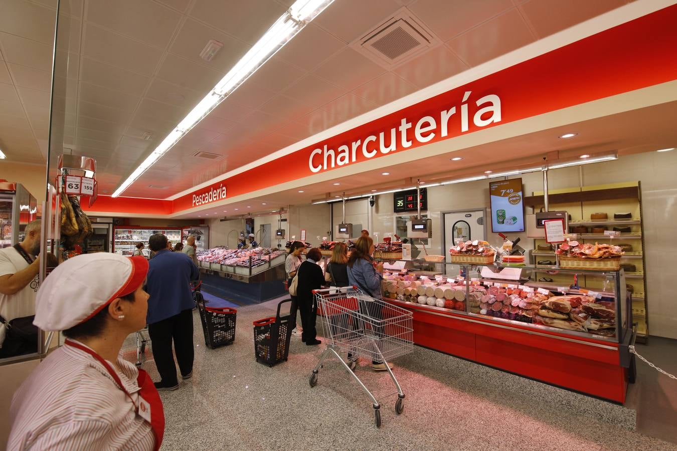 Fotos | Así es el nuevo supermercado de Deza en Córdoba