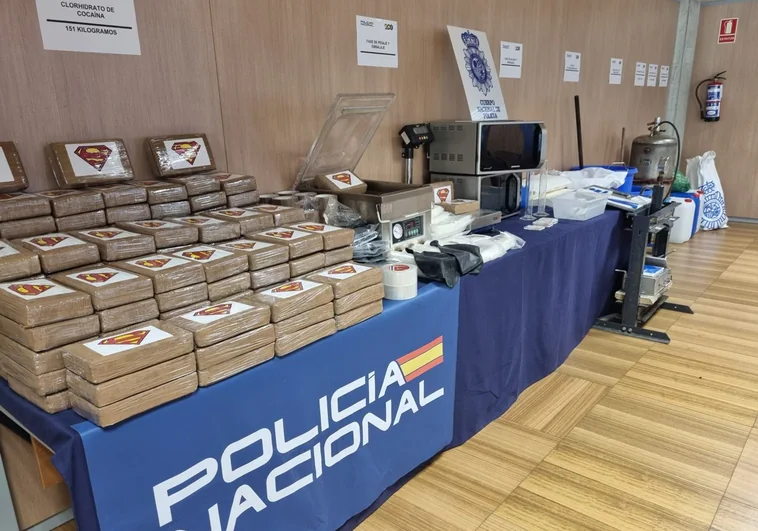 La caída en Galicia del mayor laboratorio de cocaína de Europa certifica la tendencia a procesarla en España