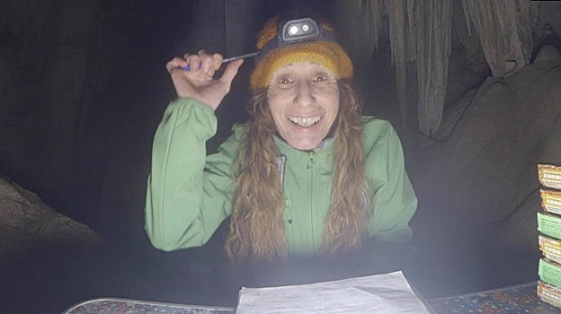 Flamini, dentro de la cueva