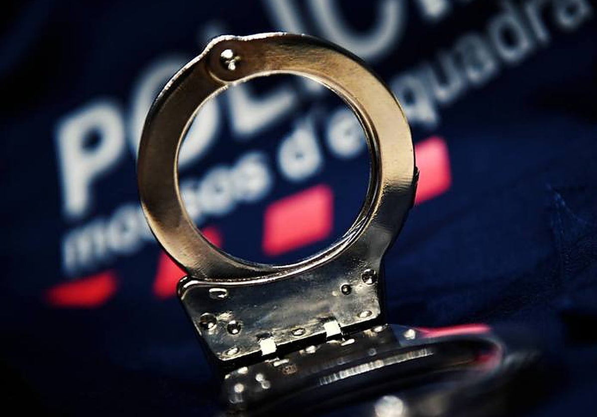 Esposas para los detenidos