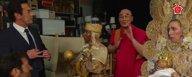 TV3 intenta justificar su parodia de la Virgen del Rocío ridiculizando a Juanma Moreno, la Moreneta y al Dalai Lama