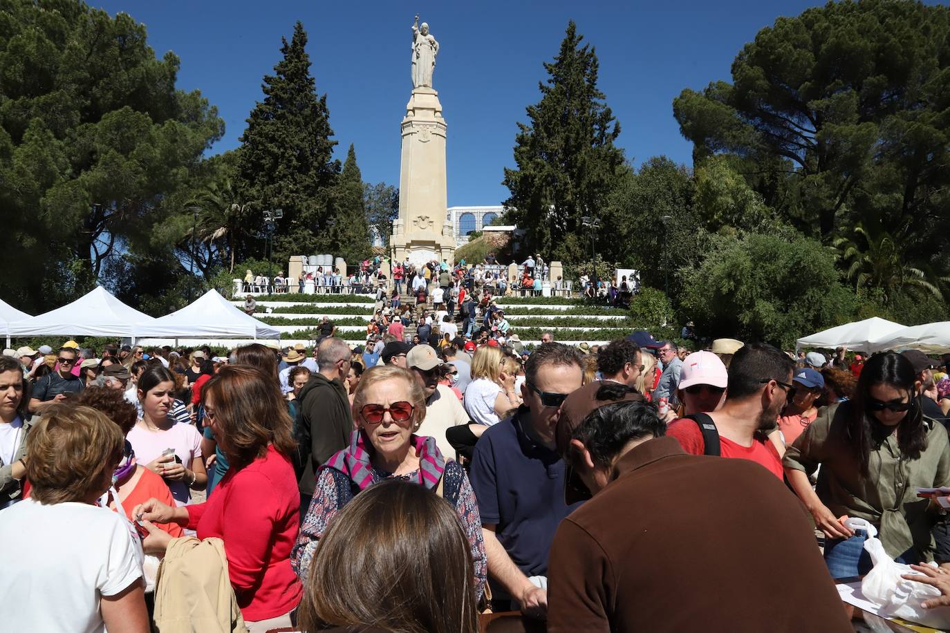 La tradición de las habas de las Ermitas de Córdoba, en imágenes