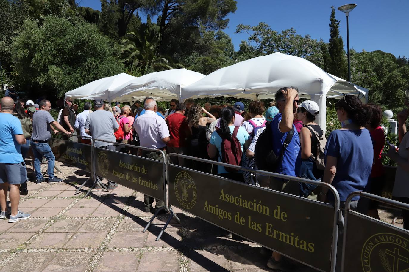 La tradición de las habas de las Ermitas de Córdoba, en imágenes