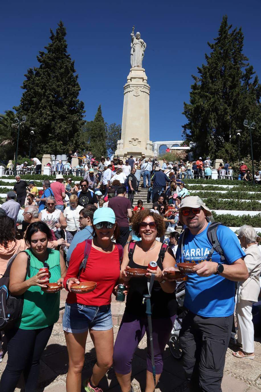 La tradición de las habas de las Ermitas de Córdoba, en imágenes