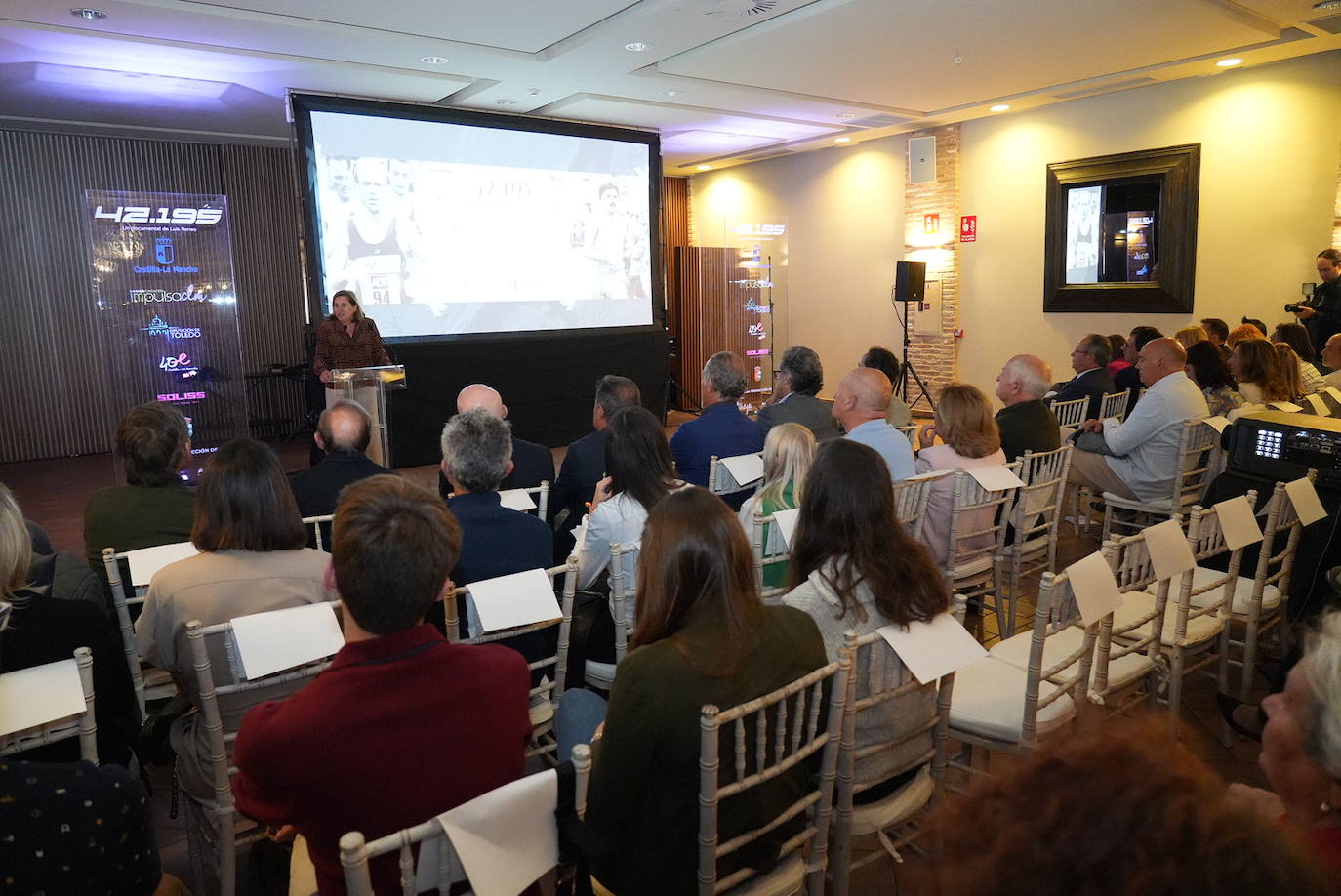 Imágenes del estreno del documental sobre la gesta de cinco toledanos en el maratón de Nueva York