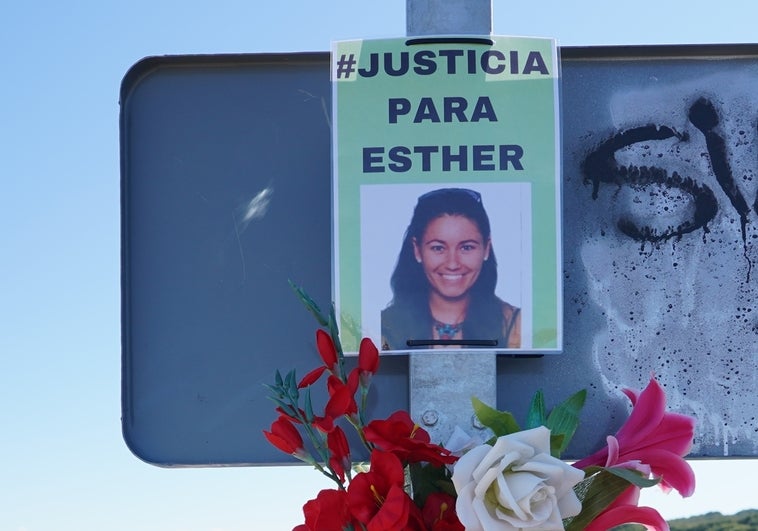 La casa del principal sospechoso de la muerte de Esther López amanece con pintadas de «asesino»