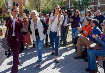La izquierda «buena, chula y bonita» se rodea de Carmena: «No me importan las siglas pero ojalá Rita sea la próxima alcaldesa»