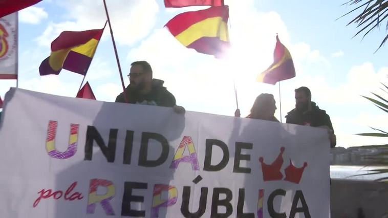 Concentración en Sanxenxo contra el rey emérito, cuya visita tachan de "provocación"