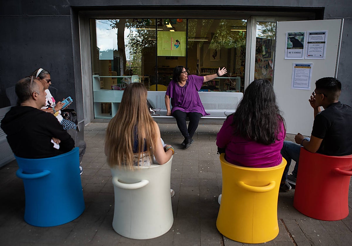 El ciclo, y los oyentes/lectores en plena faena