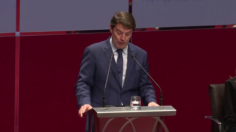 Mañueco reivindica a CyL como "una de las CCAA más dinámicas de España" y con "personalidad propia"