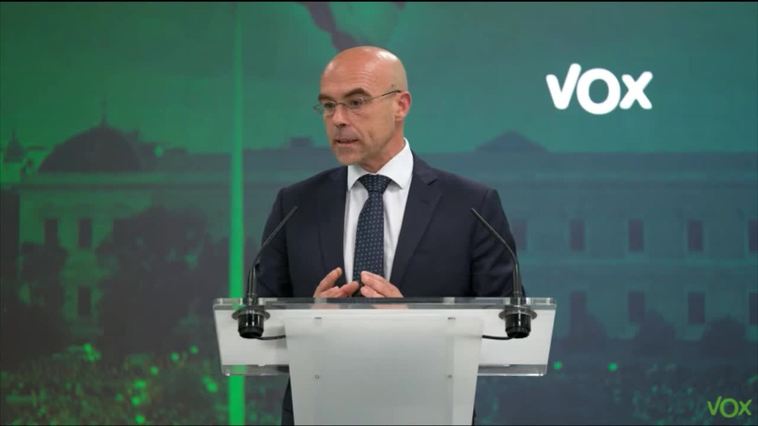 Vox acusa al Gobierno de "desenterrar odios y rencores entre españoles"