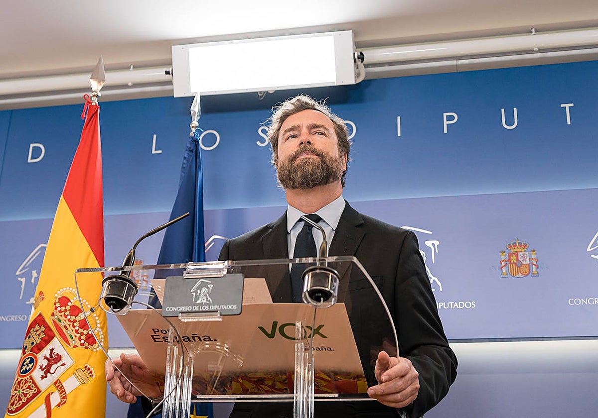 El portavoz de Vox en el Congreso, Iván Espinosa de los Monteros, en rueda de prensa