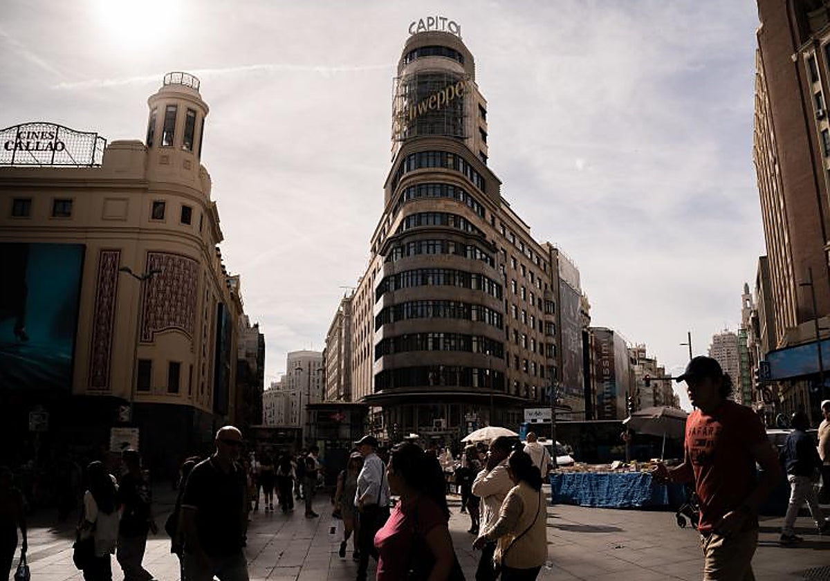 Una inusual ola de calor azotará a la capital esta semana