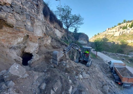 Imagen secundaria 1 - Hallan un posible santuario anterior al siglo XVI en la senda ecológica de Toledo