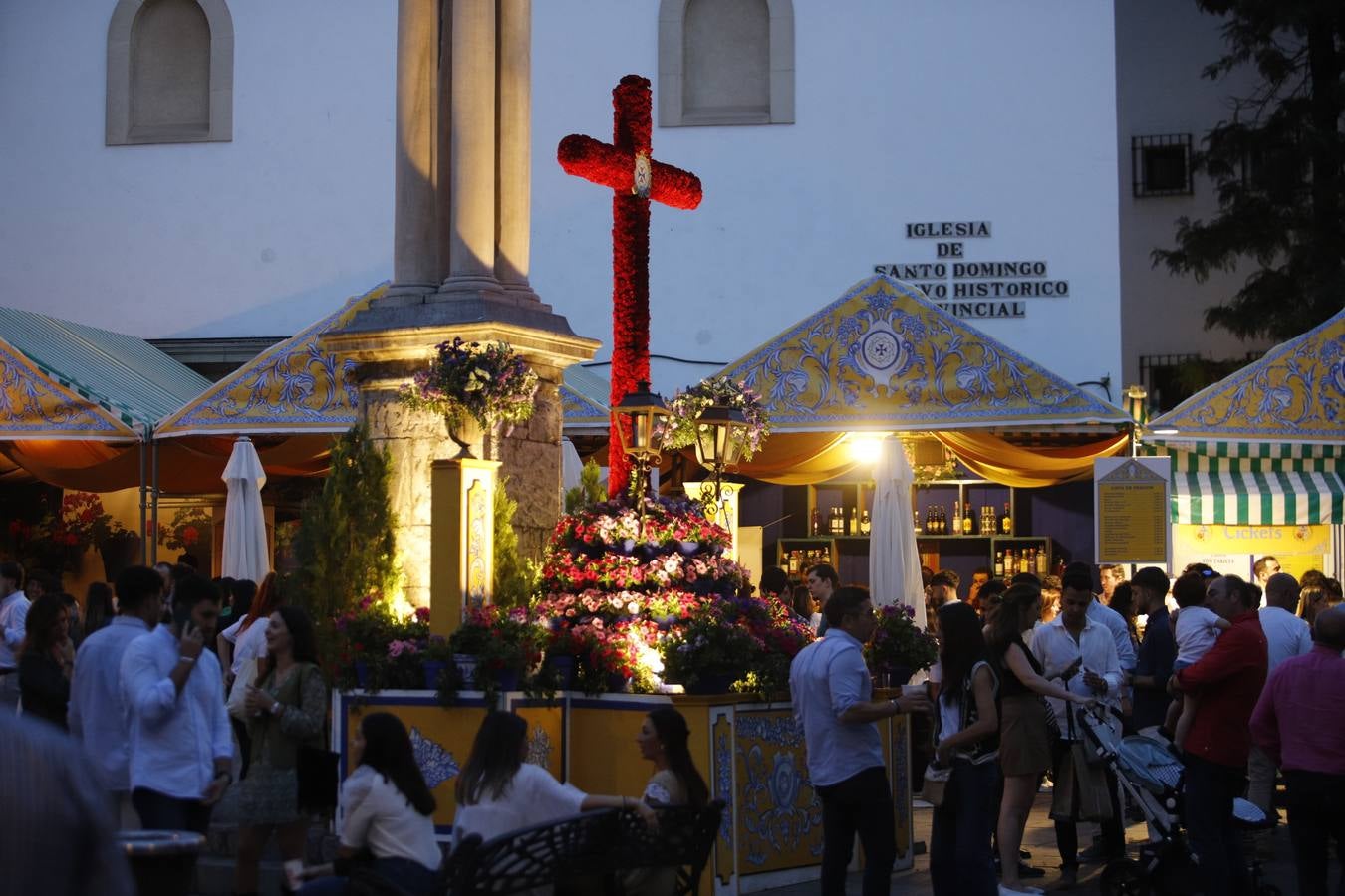 Cruces Córdoba 2023 | Ambiente de lujo en la primera noche de fiesta, en imágenes
