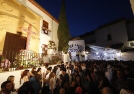 Cruces Córdoba 2023 | Ambiente de lujo en la primera noche de fiesta, en imágenes