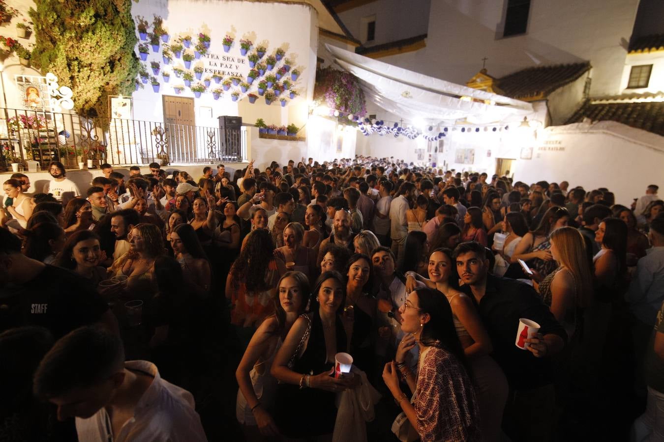 Cruces Córdoba 2023 | Ambiente de lujo en la primera noche de fiesta, en imágenes