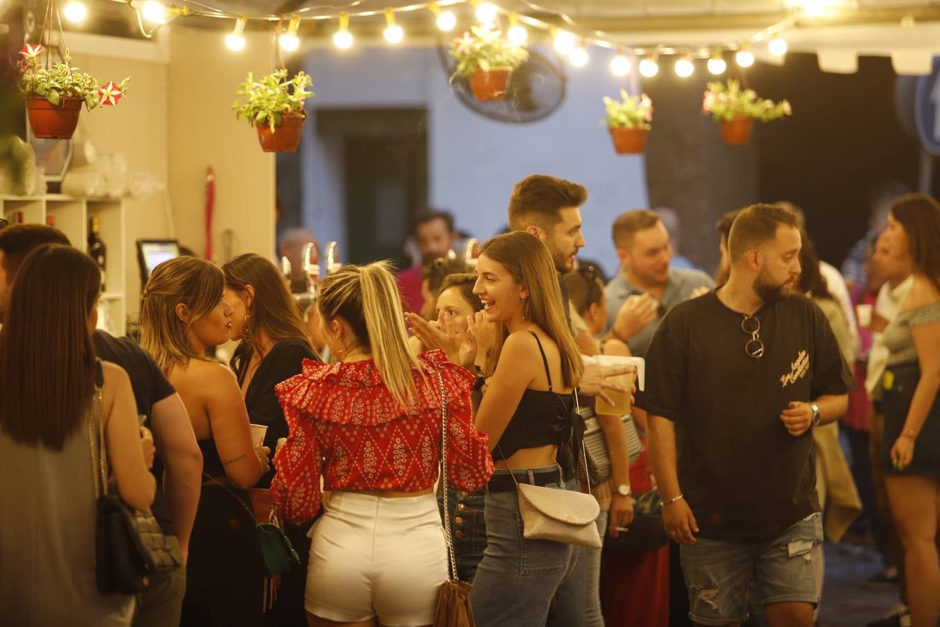 Cruces Córdoba 2023 | Ambiente de lujo en la primera noche de fiesta, en imágenes