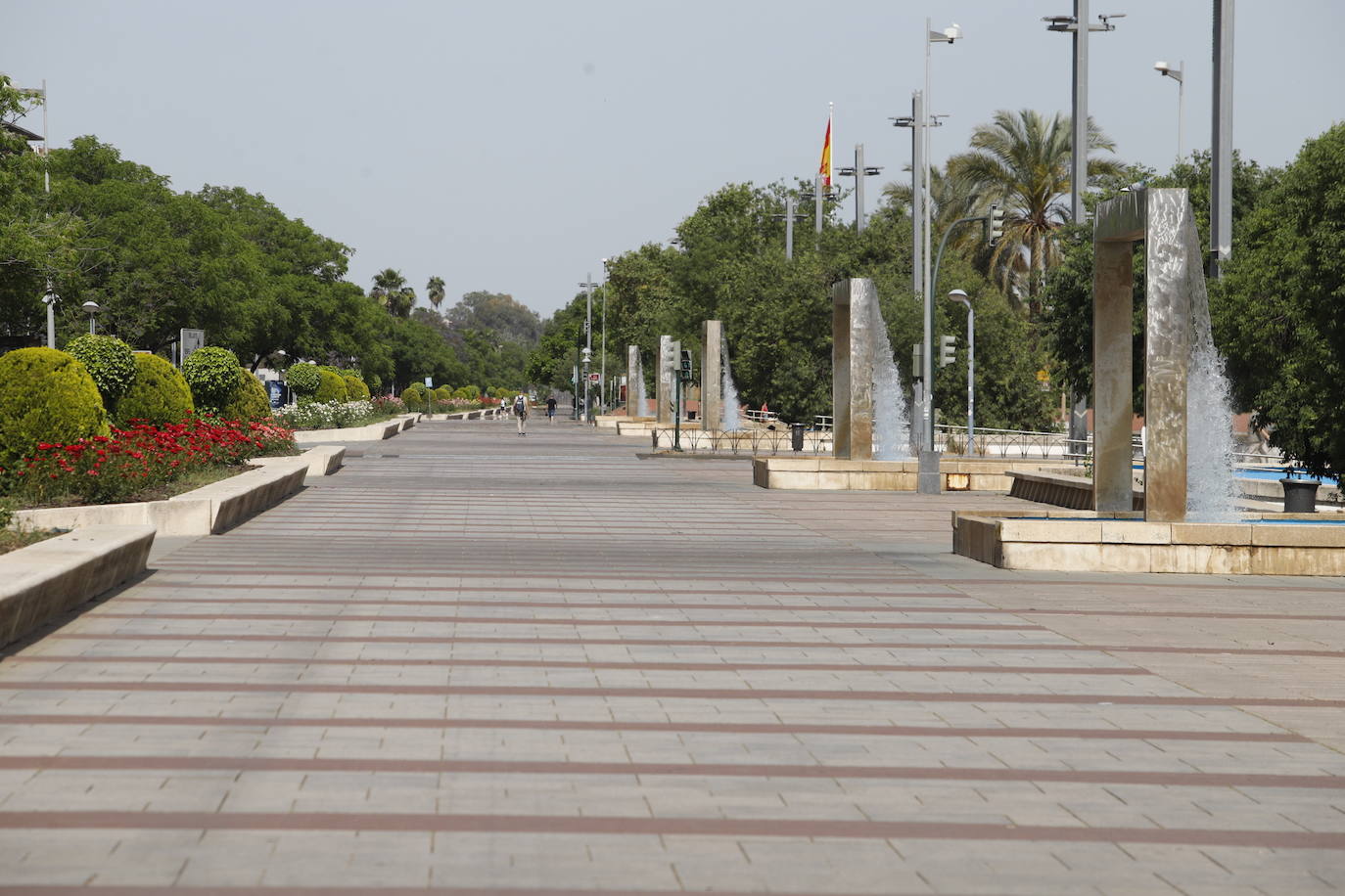 Córdoba bajo un sofocante calor en abril, en imágenes