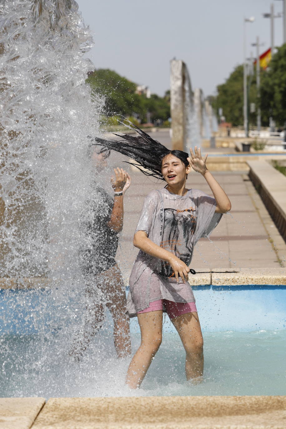 Córdoba bajo un sofocante calor en abril, en imágenes