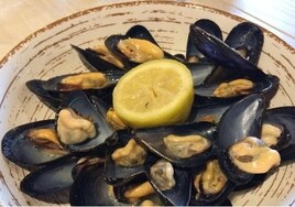 Comienza la temporada de la clóchina, el molusco valenciano que supera en «aroma y sabor» al mejillón gallego