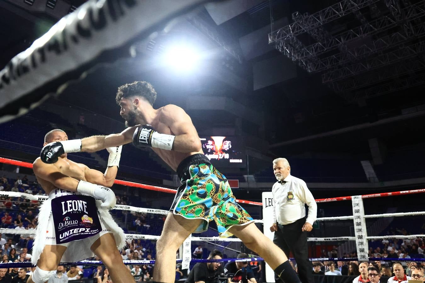 El combate ganador del cordobés José Luis Navarro &#039;El Cazador Jr.&#039; ante Ronny Landaeta, en imágenes