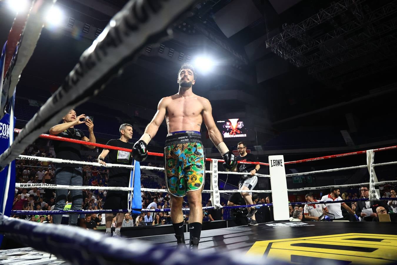 El combate ganador del cordobés José Luis Navarro &#039;El Cazador Jr.&#039; ante Ronny Landaeta, en imágenes