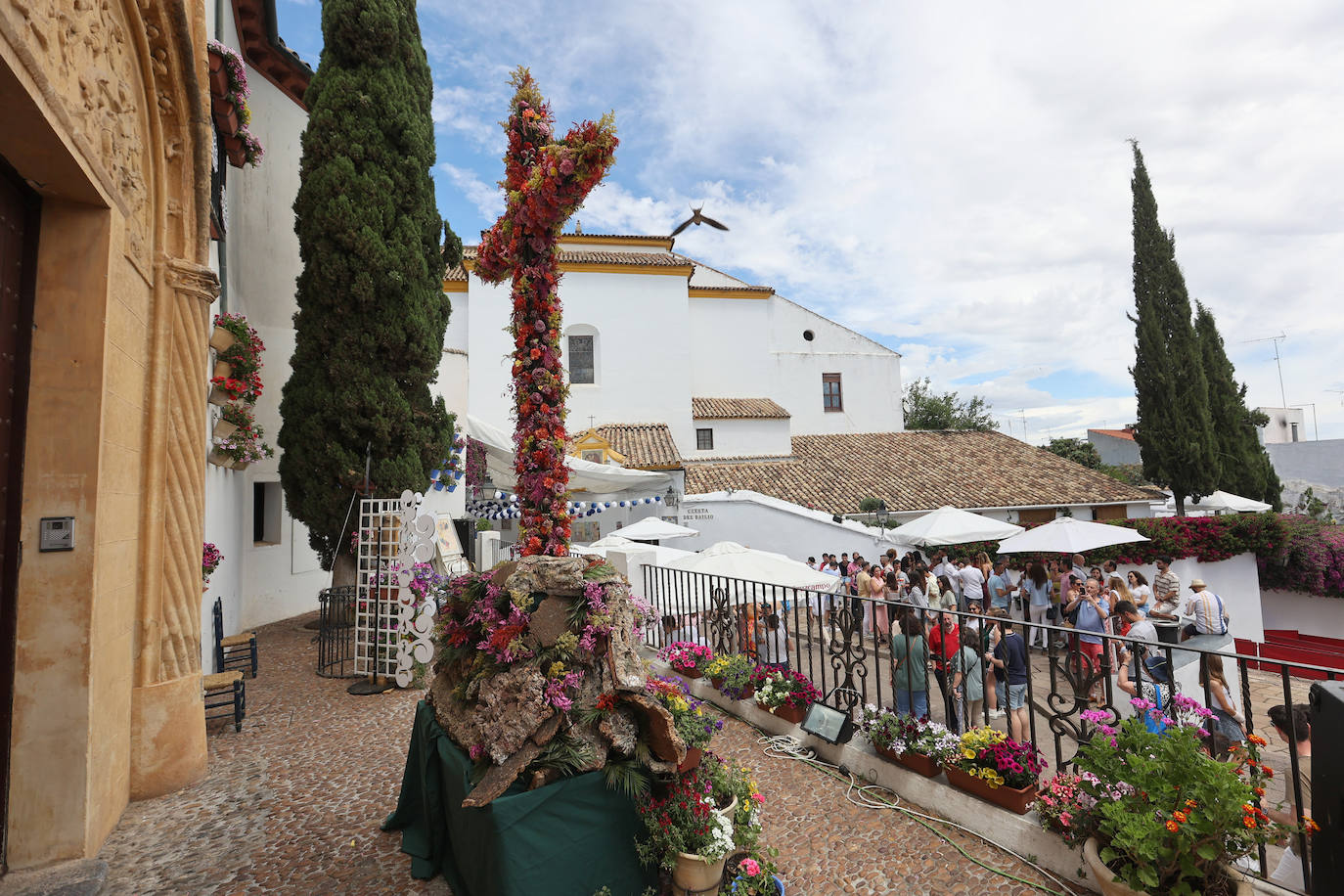 El impecable ambiente de las Cruces de Córdoba, en imágenes