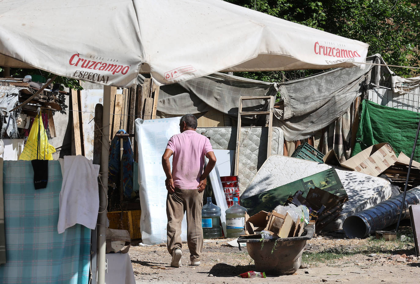 El poblado de chabolas del camino de Carbonell en Córdoba, en imágenes