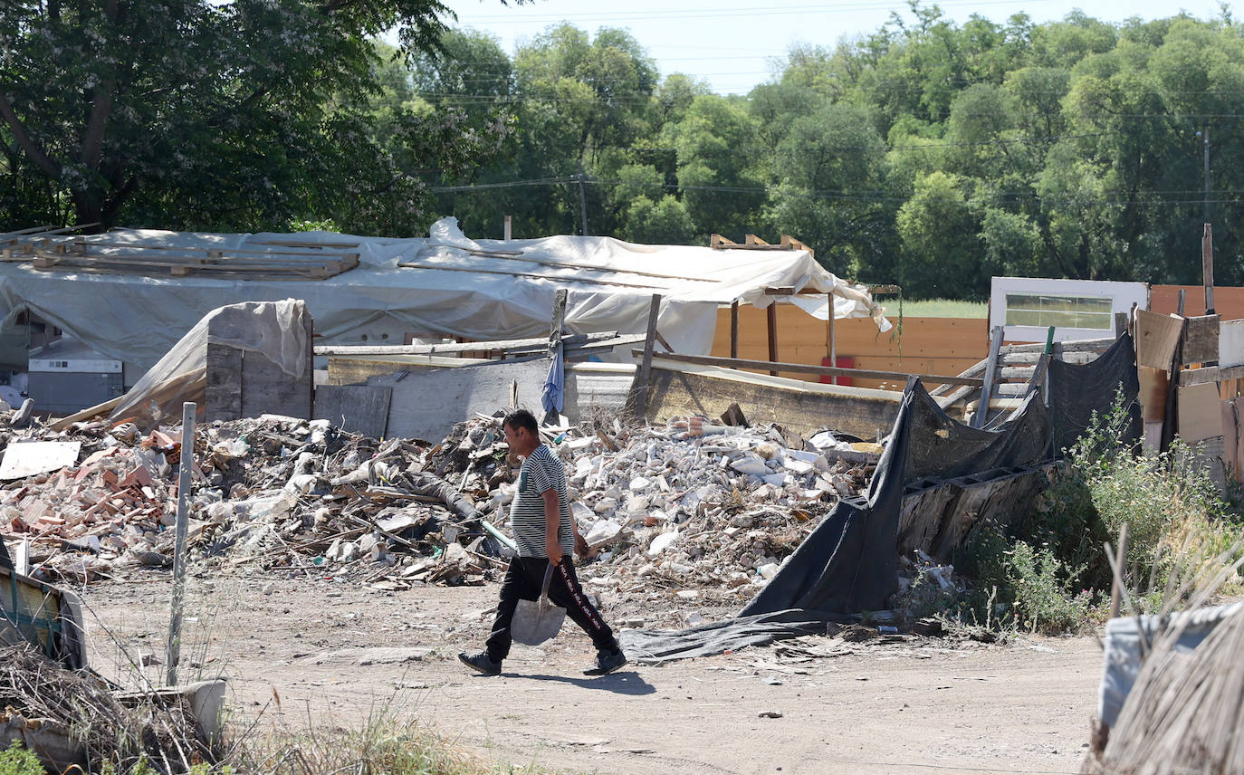 El poblado de chabolas del camino de Carbonell en Córdoba, en imágenes