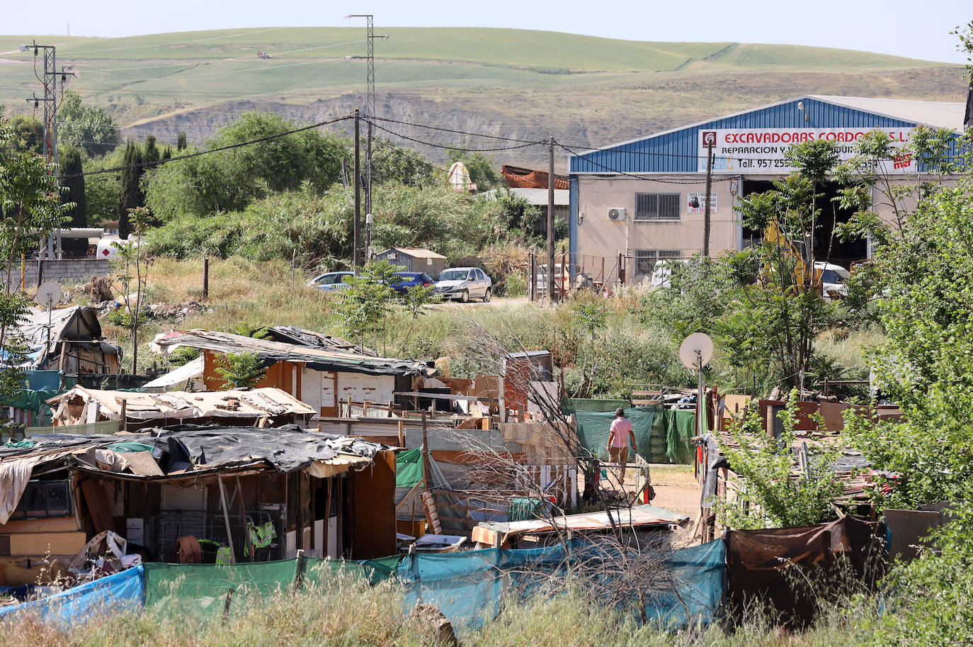El poblado de chabolas del camino de Carbonell en Córdoba, en imágenes