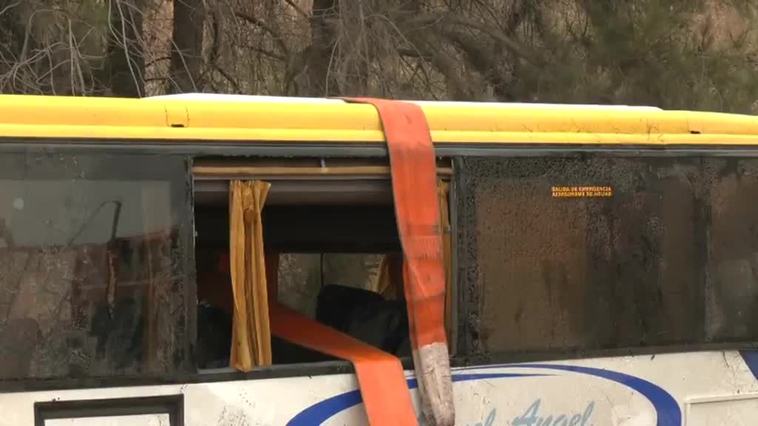 Una temporera muere en un accidente de autobús camino del trabajo