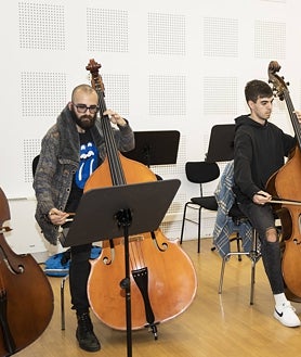 Imagen secundaria 2 - Ensayos en el auditorio Miguel Delibes durante la Semana Santa
