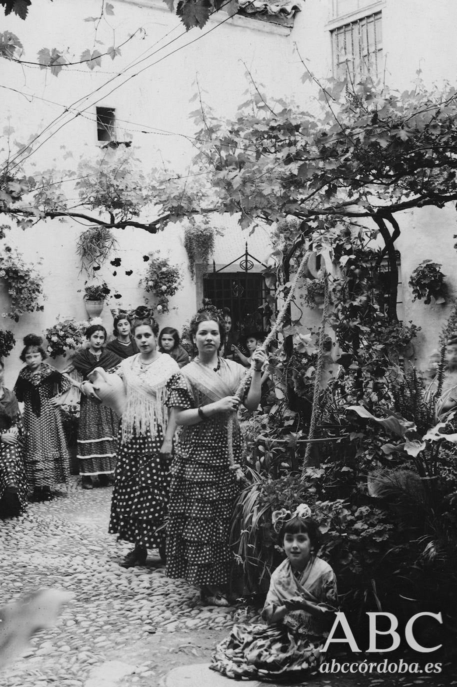 Así eran los Patios de Córdoba hace un siglo, en imágenes