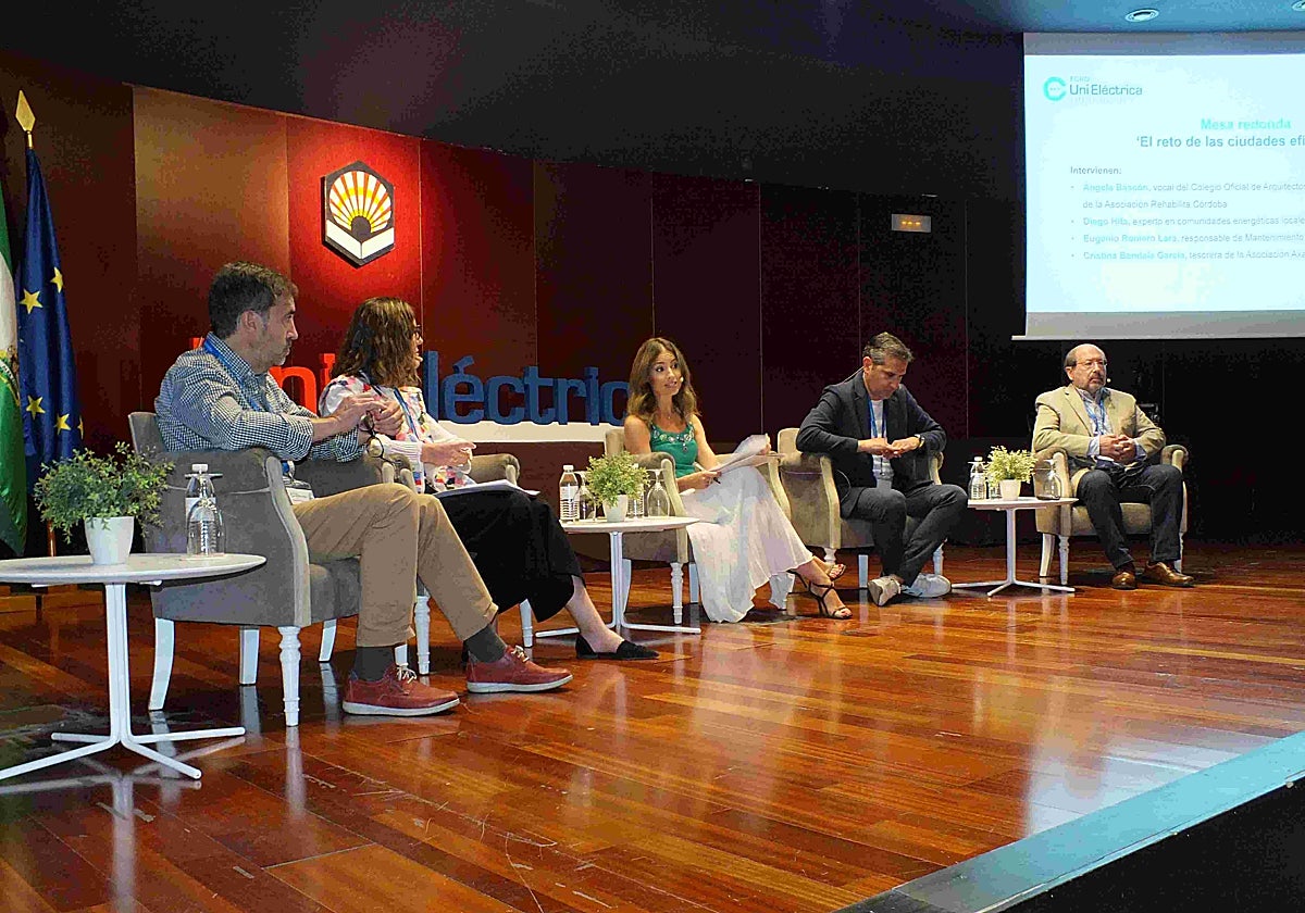 Foro de Unieléctrica en la Universidad de Córdoba (UCO)