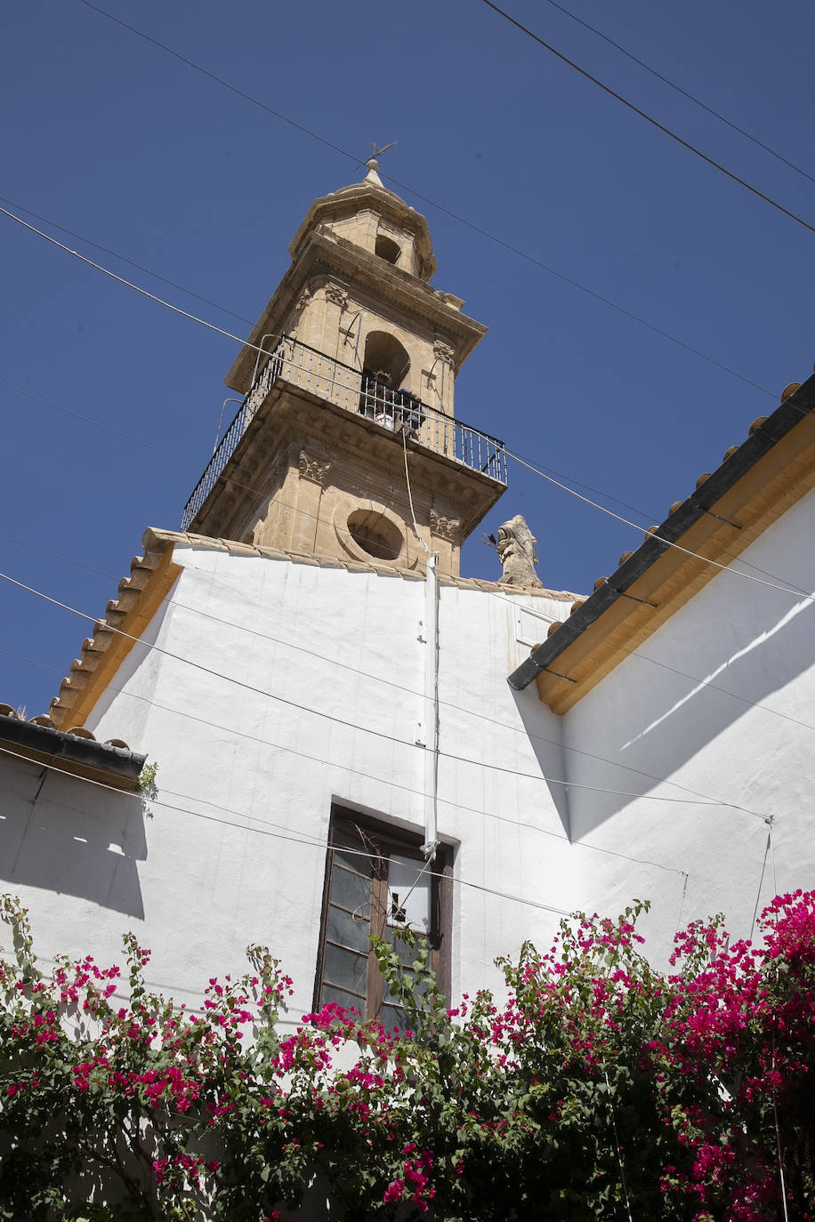La rejuvenecida fachada de la iglesia del Juramento de San Rafael en Córdoba, en imágenes