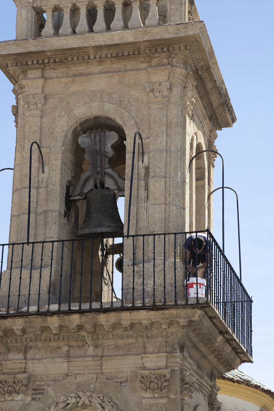 La rejuvenecida fachada de la iglesia del Juramento de San Rafael en Córdoba, en imágenes