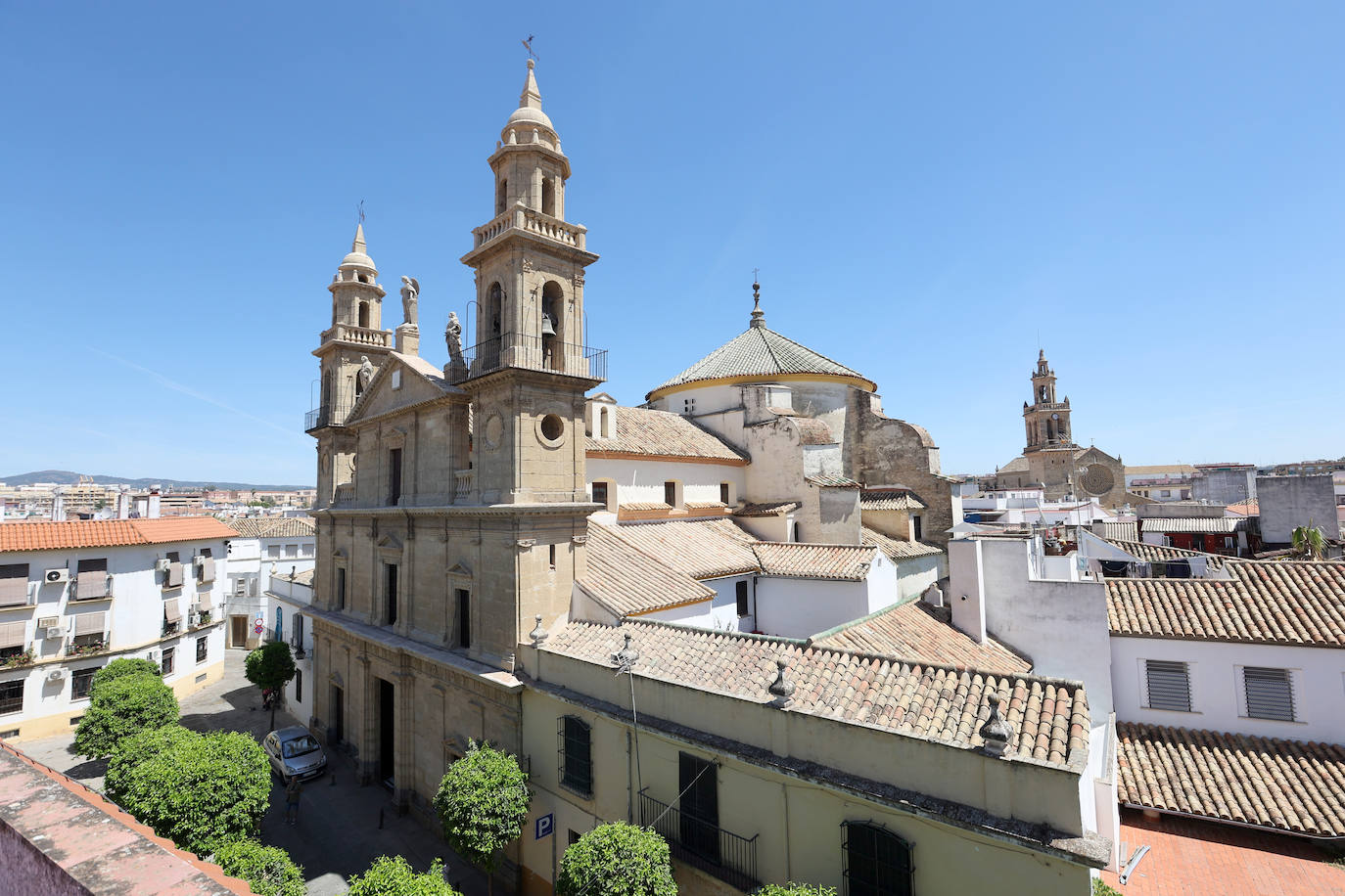 La rejuvenecida fachada de la iglesia del Juramento de San Rafael en Córdoba, en imágenes