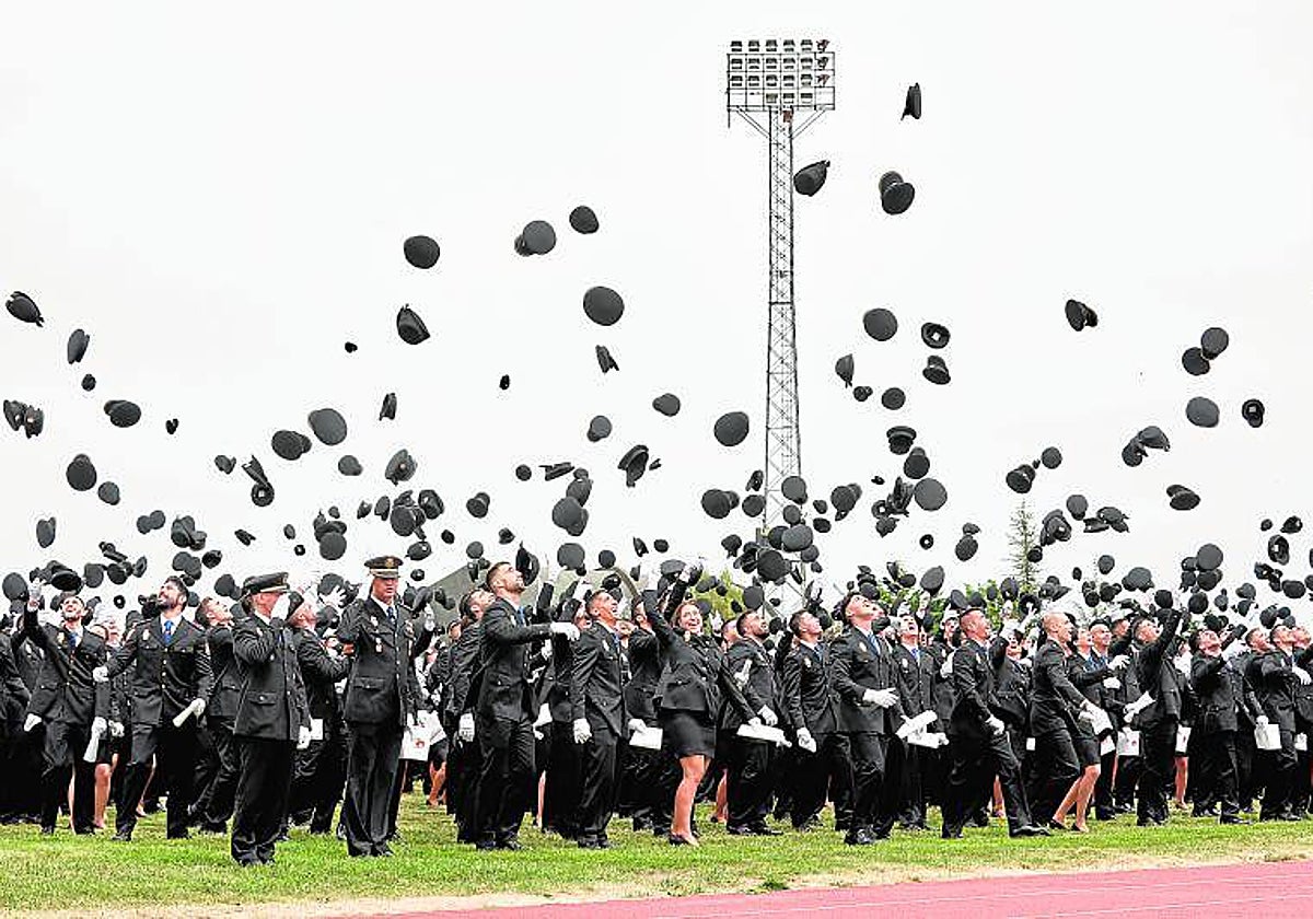 Promoción de la Escala Básica de Policía Naiconal de Ávila en 2022