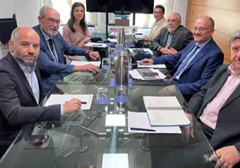 El Puerto de Valencia y ASCER reafirman su alianza estratégica para recuperar el impulso del sector cerámico
