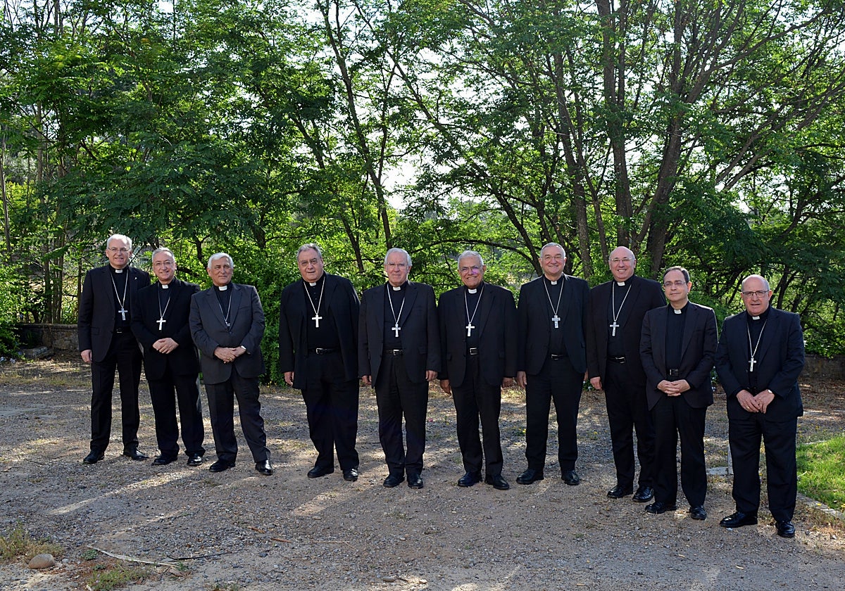 Los diez obispos de Andalucía en su reunión de Córdoba este martes