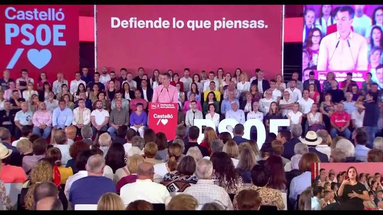 Sánchez se compromete en Castellón a defender al sector cerámico