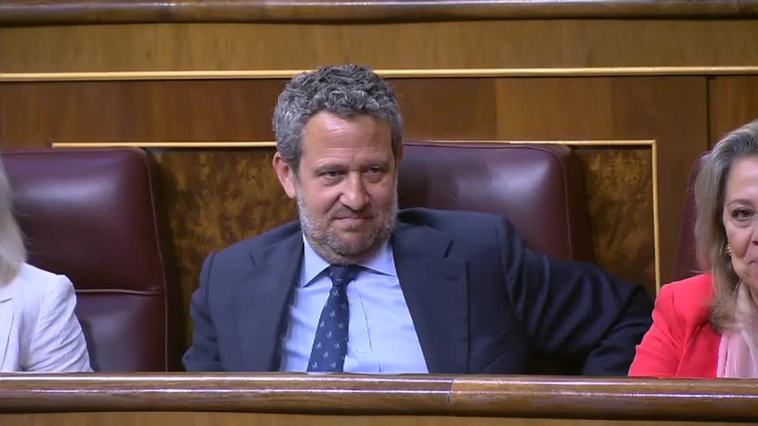 Gran enfado de Escrivá en el Congreso: "Es un bulo monumental decir que 260.000 autónomos van a tener que devolver las ayudas"