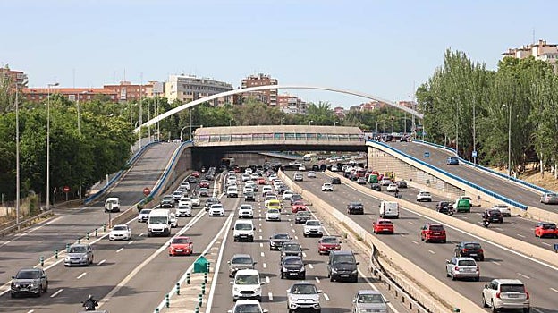 Imagen antes - El tramo de la M-30, a la altura de Ventas, que el PP pretende transformar