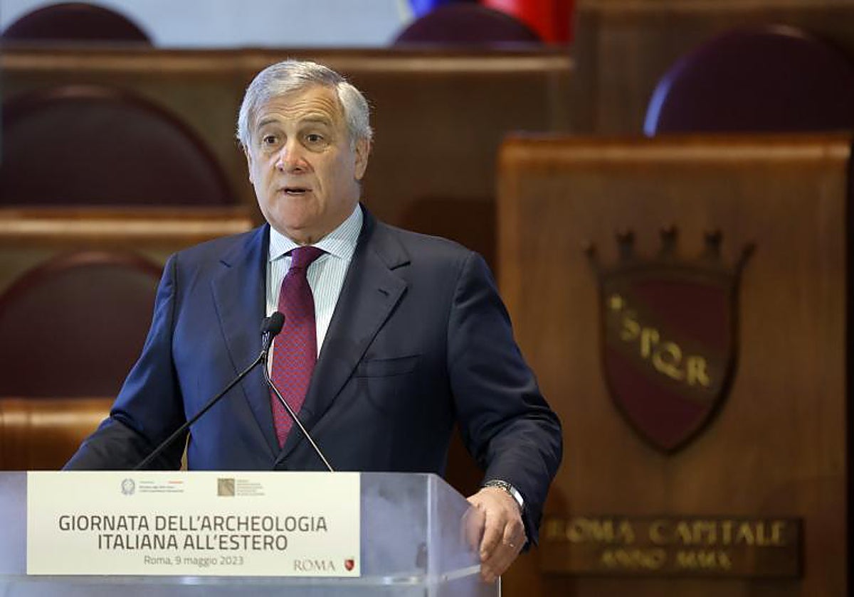 Antonio Tajani, ministro de Asuntos Exteriores de Italia, en una rueda de prensa en Roma, Italia