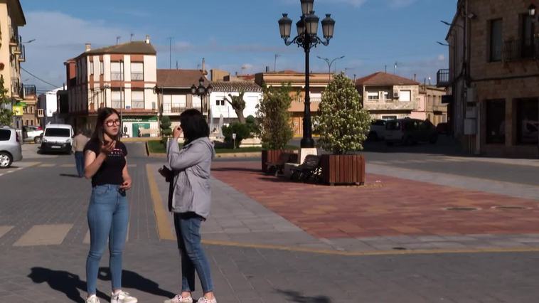 La joven candidata del PSOE a la Alcaldía de Honrubia que podría tomar posesión vestida de novia