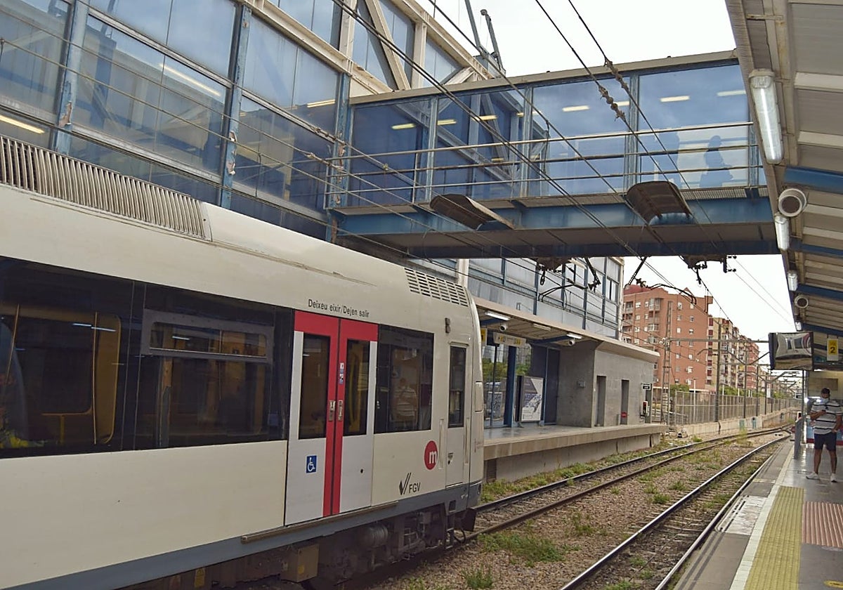 Imagen de archivo de un tren de Metrovalencia