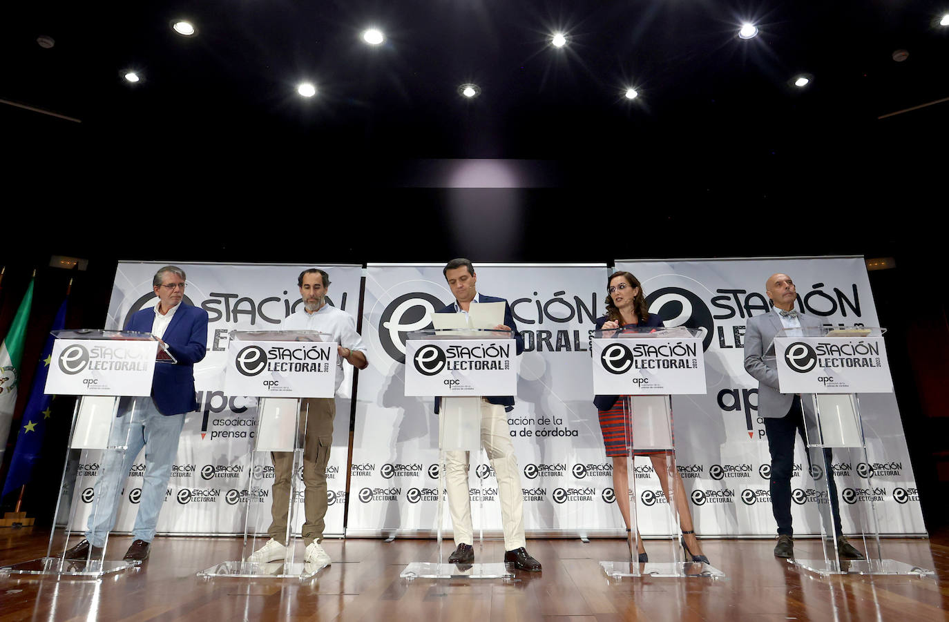 El primer debate electoral de los candidatos a la Alcaldía de Córdoba, en imágenes