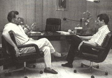 El día que Julio Anguita lloró a las afueras de Córdoba cuando fue elegido alcalde