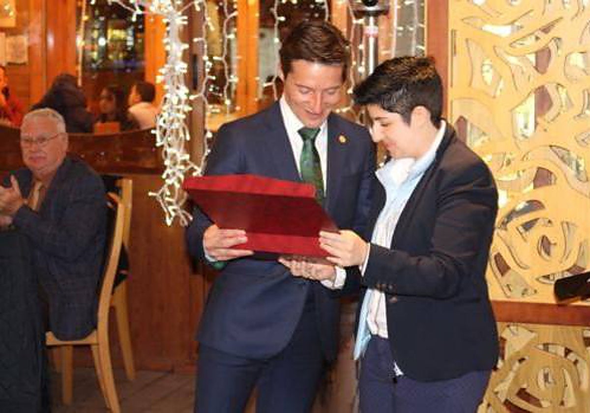 Lorena Paricio, junto al torero Diego Urdiales